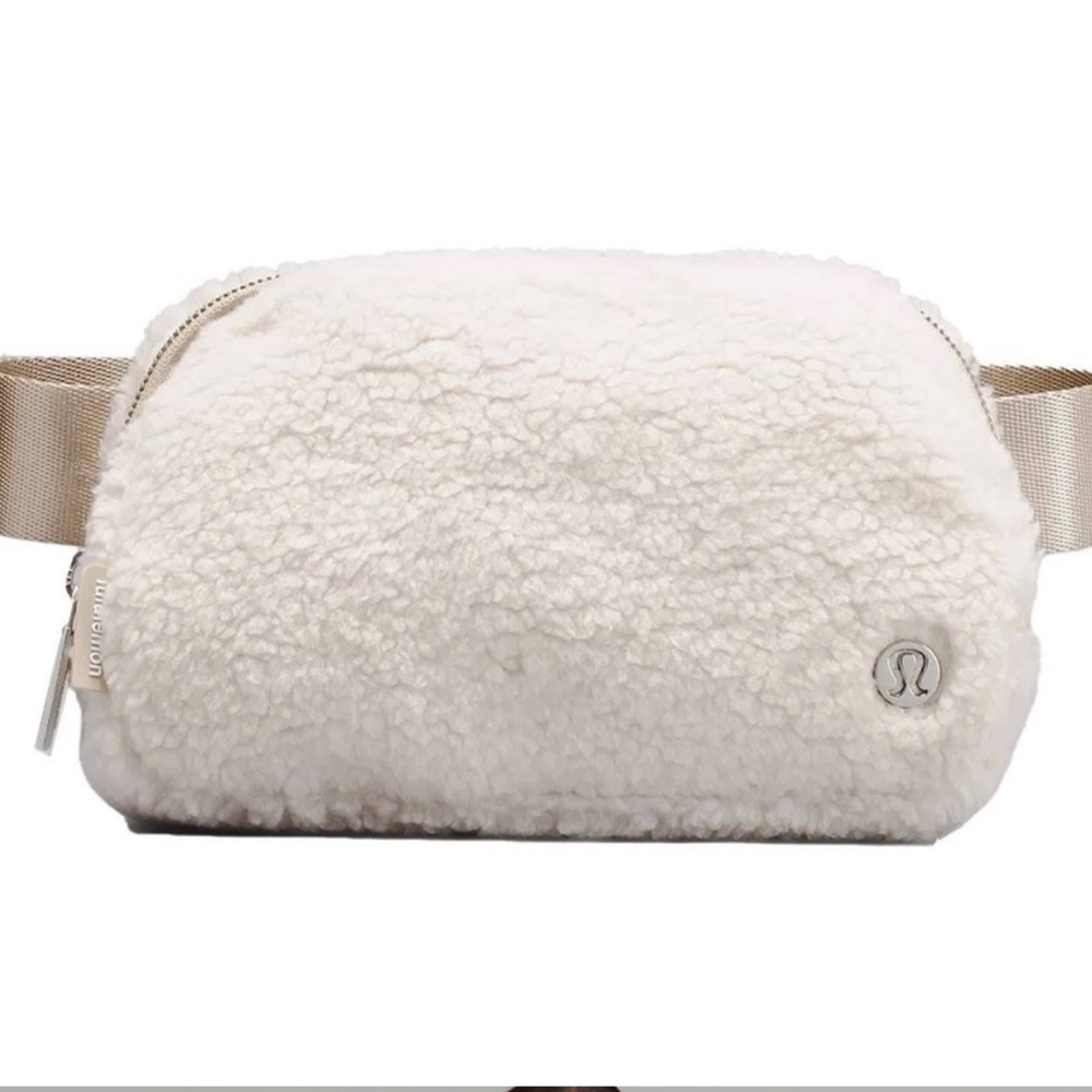 Lululemon Fleece Belt bag 1L